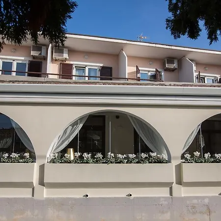 ホテル La Settima Luna 4*