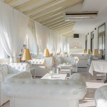 ホテル La Settima Luna 4*